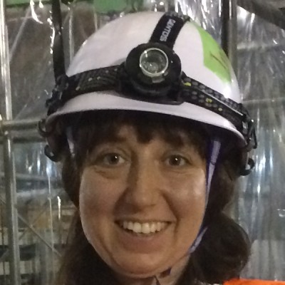 dr Magdalena Posiadała-Zezula